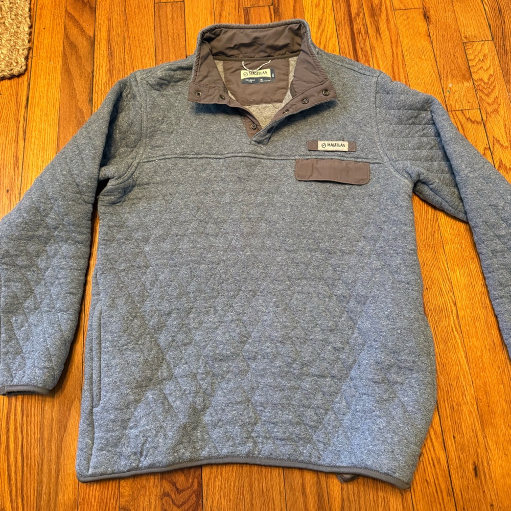 Quilted pullover
